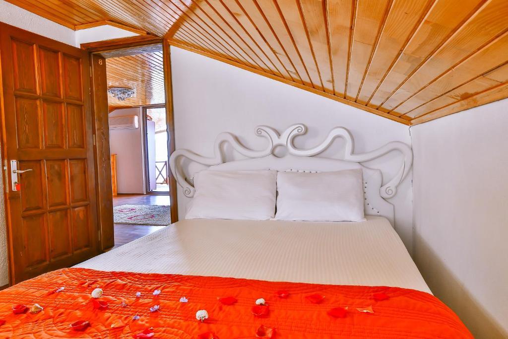 Kekova Theimussa 3*